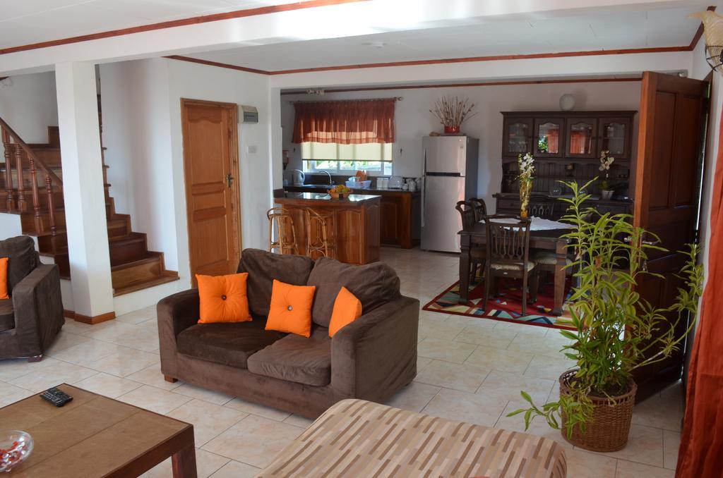 Touchdown Villa Pointe La Rue Room photo